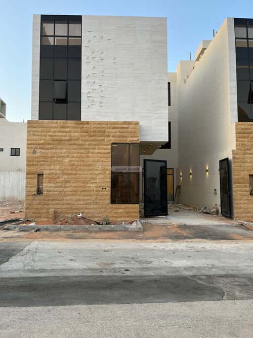 Villa 472.98 SQM Facing South on 25m Width Street Al-Mahdiyah, West Riyadh, Riyadh