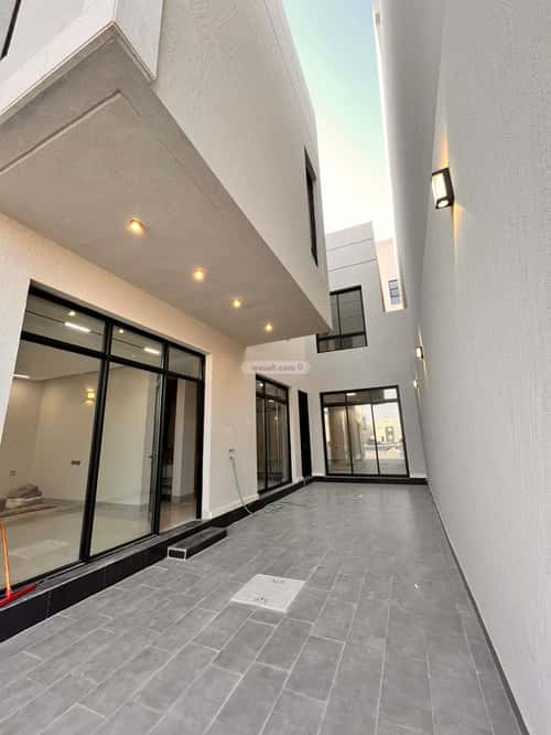 5 bedroom villa in Al Mahdiyyah