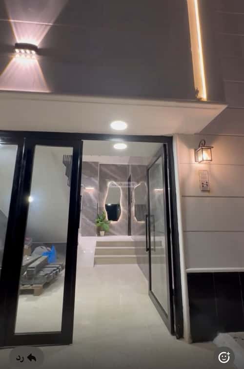 Floor 224 SQM with 6 bedrooms الزهور، جازان