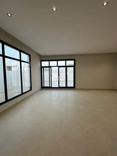 Villa 328.89 SQM Facing South on 20m Width Street Al-Mahdiyah, West Riyadh, Riyadh