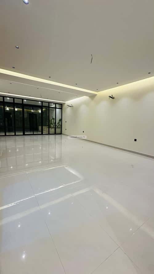 Villa 250 SQM Facing West on 15m Width Street Al Swaryee, North Jeddah, Jeddah