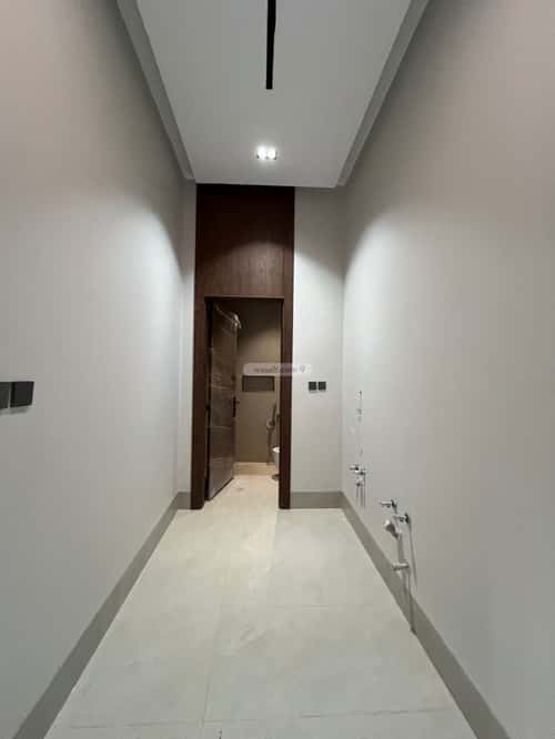 فيلا 404.2 متر مربع شرقية على شارع 20م المهدية، غرب الرياض، الرياض