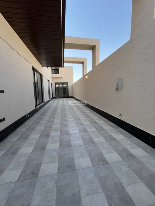 Villa 400 SQM Facing North East on 25m Width Street Al-Mahdiyah, West Riyadh, Riyadh