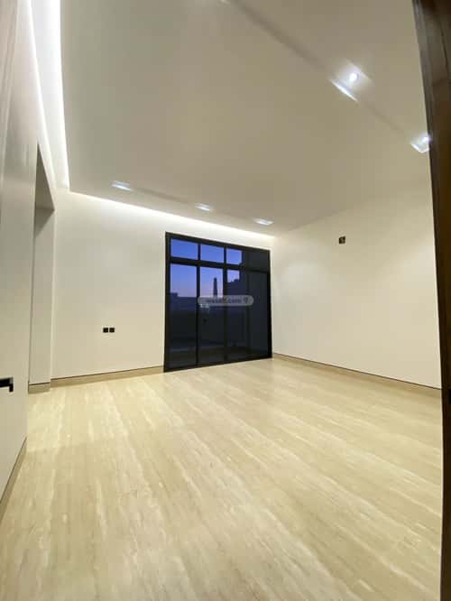 فيلا 331.36 متر مربع شرقية على شارع 20م المهدية، غرب الرياض، الرياض