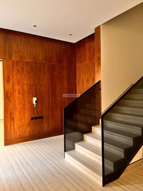 فيلا 450 متر مربع شرقية على شارع 20م المهدية، غرب الرياض، الرياض