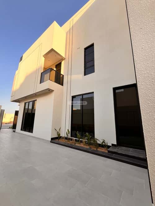 Villa 450 SQM Facing East on 20m Width Street Al-Mahdiyah, West Riyadh, Riyadh