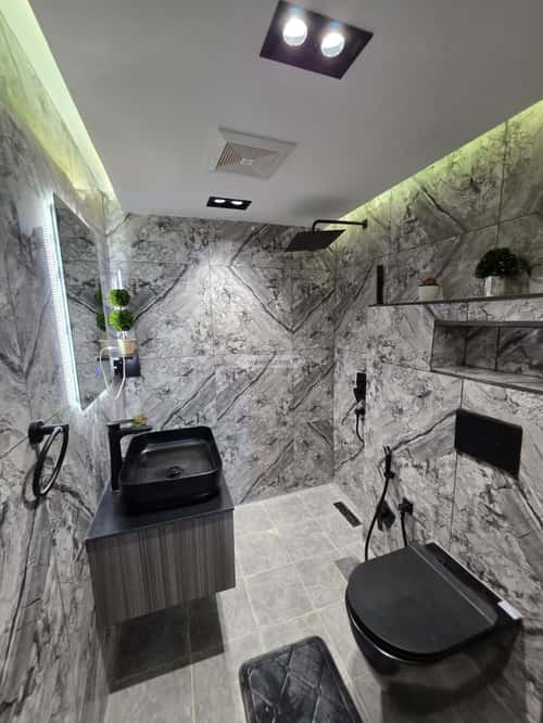 فيلا 345 متر مربع واجهة جنوبية ب 6 غرف العليا، وسط الرياض، الرياض