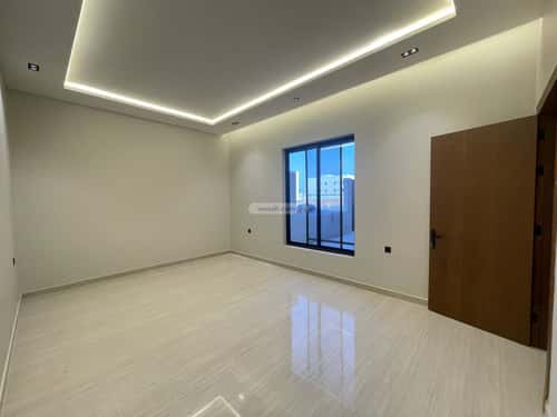 Villa 270 SQM Facing South East on 20m Width Street Al-Mahdiyah, West Riyadh, Riyadh