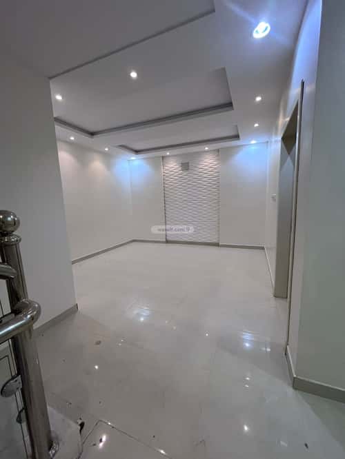 فيلا 200 متر مربع غربية على شارع 20م المهدية، غرب الرياض، الرياض