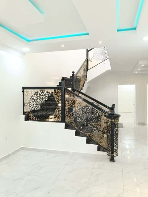 Villa 300 SQM facing South with 6 bedrooms العروبة، الدمام