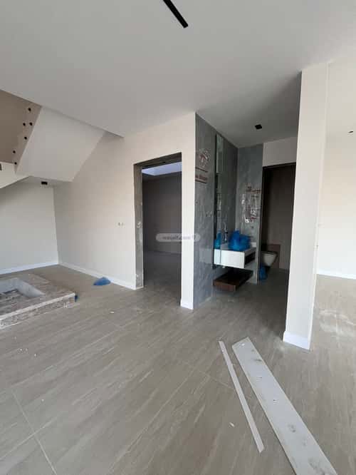 فيلا 275 متر مربع شرقية على شارع 20م المهدية، غرب الرياض، الرياض