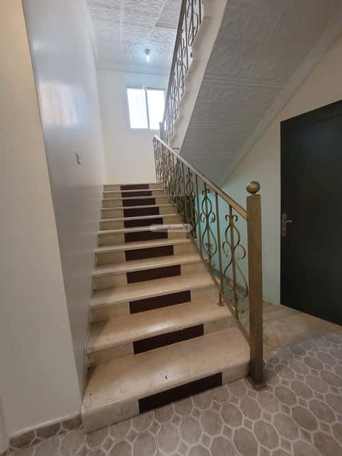 فيلا 301 متر مربع شمالية على شارع 20م الحمدانية، شرق جدة، جدة