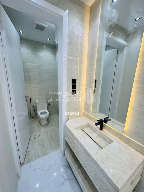 فيلا 310.86 متر مربع شمالية على شارع 12م ريحه، الطائف