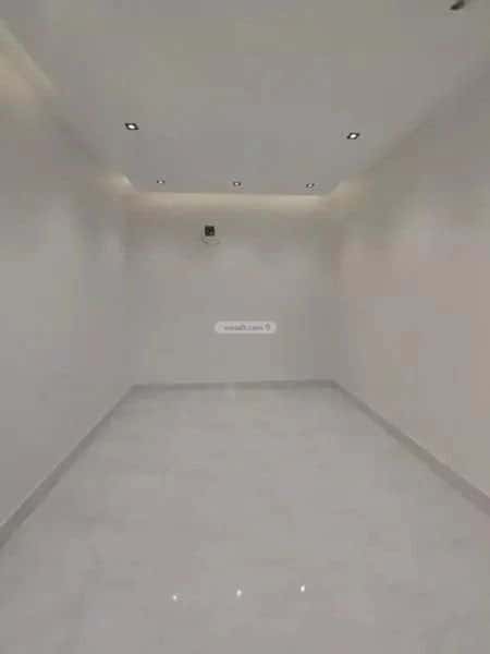 Villa 207 SQM facing East on 20m width street العريجاء الأوسط، غرب الرياض، الرياض