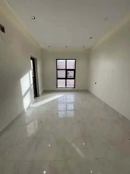 فيلا 207 متر مربع شرقية على شارع 20م العريجاء الأوسط، غرب الرياض، الرياض