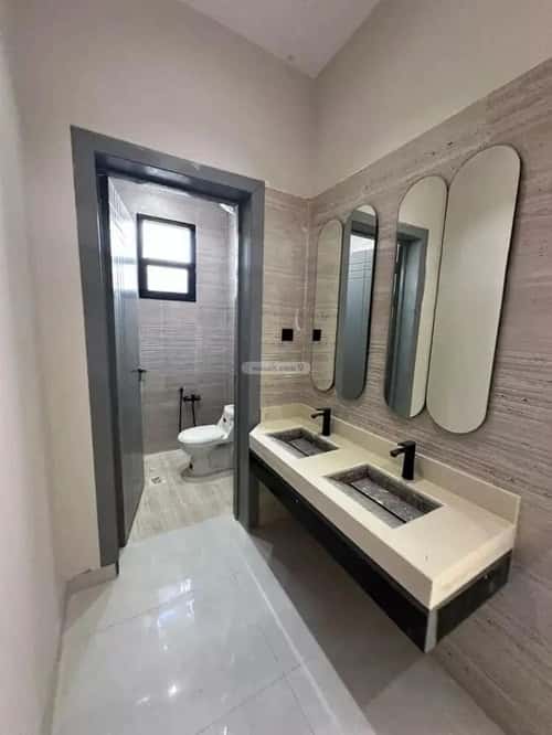 5 bedroom floor in Al Janadriyah