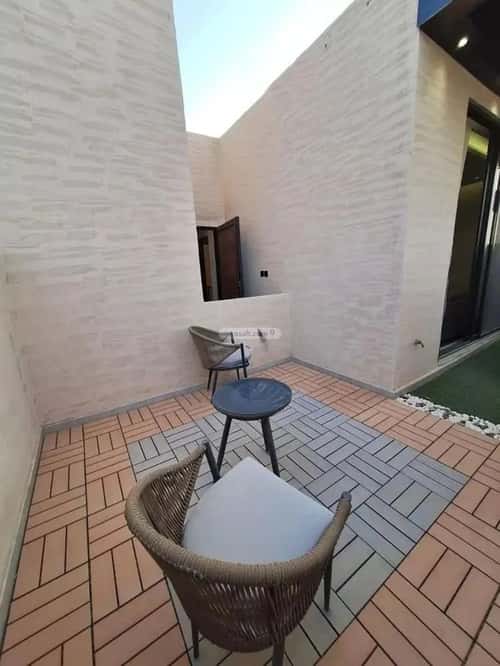 Floor 107 SQM with 3 bedrooms بدر، جنوب الرياض، الرياض