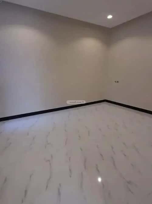 5 bedroom villa in Dhahrat Laban