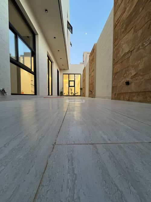 5 bedroom villa in Al Mahdiyyah