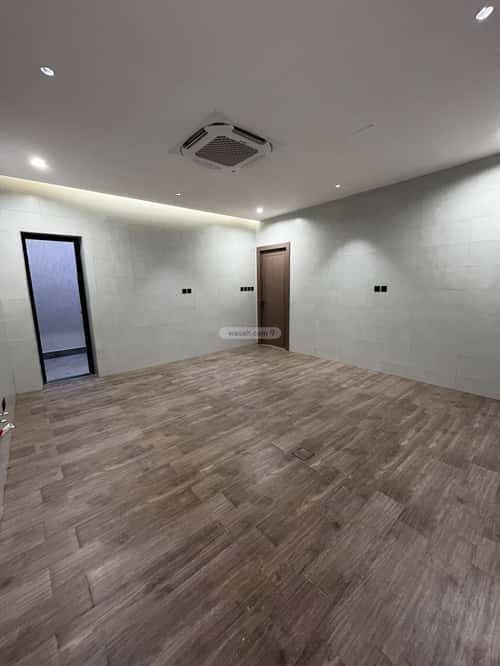 فيلا 450 متر مربع شرقية على شارع 20م المهدية، غرب الرياض، الرياض