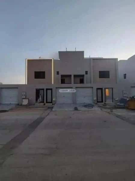 Floor 228 SQM with 5 bedrooms الحزم، غرب الرياض، الرياض
