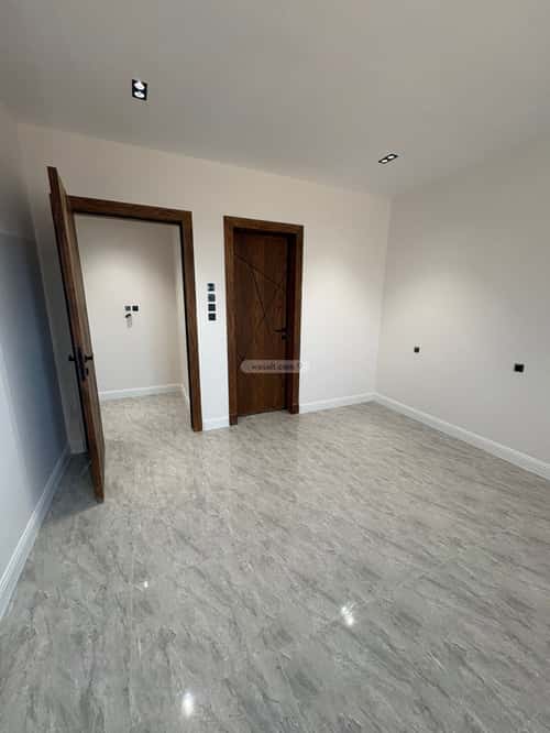 فيلا 365 متر مربع شمالية على شارع 15م العدامة، الخرج