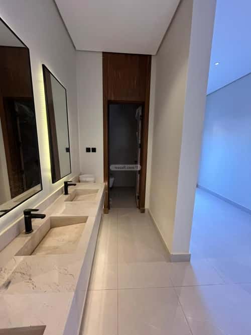 5 bedroom villa in Al Mahdiyyah