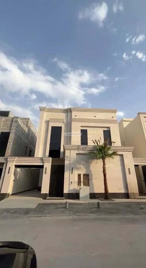9 bedroom villa in Al Rimal