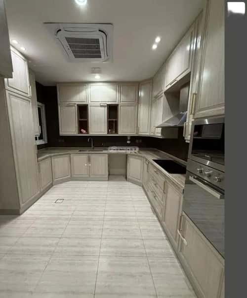 Floor 180 SQM with 4 Bedrooms Al-Nuzha, North Riyadh, Riyadh