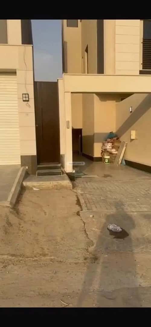 Floor 182 SQM with 5 bedrooms البيان، شرق الرياض، الرياض