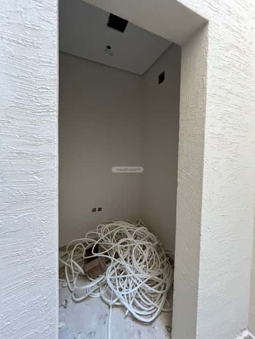 Villa 400 SQM Facing North East on 25m Width Street Al-Mahdiyah, West Riyadh, Riyadh