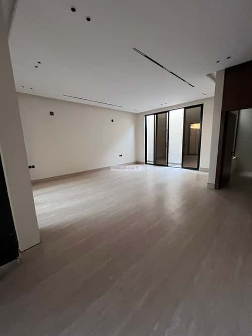 فيلا 331.36 متر مربع شرقية على شارع 20م المهدية، غرب الرياض، الرياض