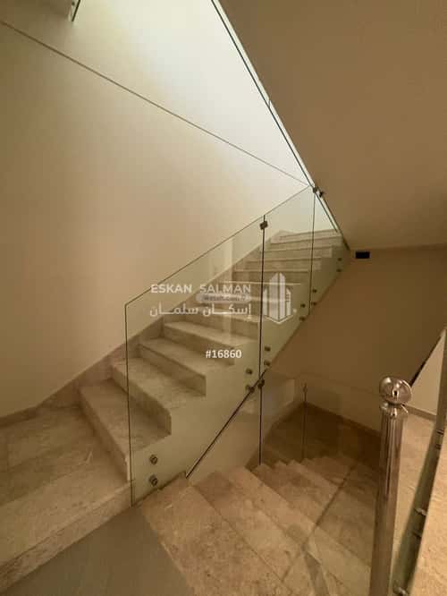 فيلا 375 متر مربع غربية على شارع 18م الأمانة، الدمام