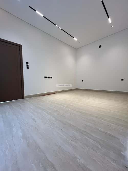 فيلا 387.36 متر مربع شرقية على شارع 20م المهدية، غرب الرياض، الرياض