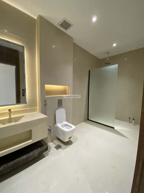 فيلا 300 متر مربع شرقية على شارع 20م المهدية، غرب الرياض، الرياض