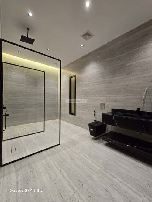 فيلا 366 متر مربع جنوبية على شارع 12م الشراع، شمال جدة، جدة