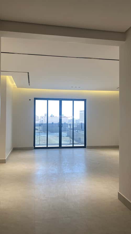 Villa 450 SQM Facing South on 20m Width Street Al-Mahdiyah, West Riyadh, Riyadh