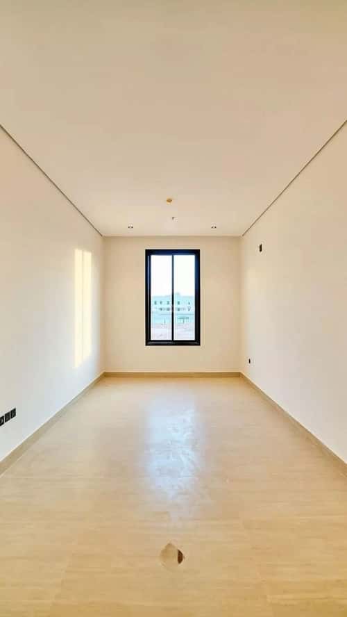 Building 899 SQM Facing North Al-Mahdiyah, West Riyadh, Riyadh