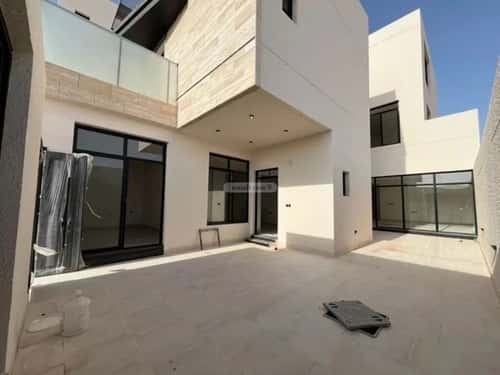 6 bedroom villa in Al Mahdiyyah