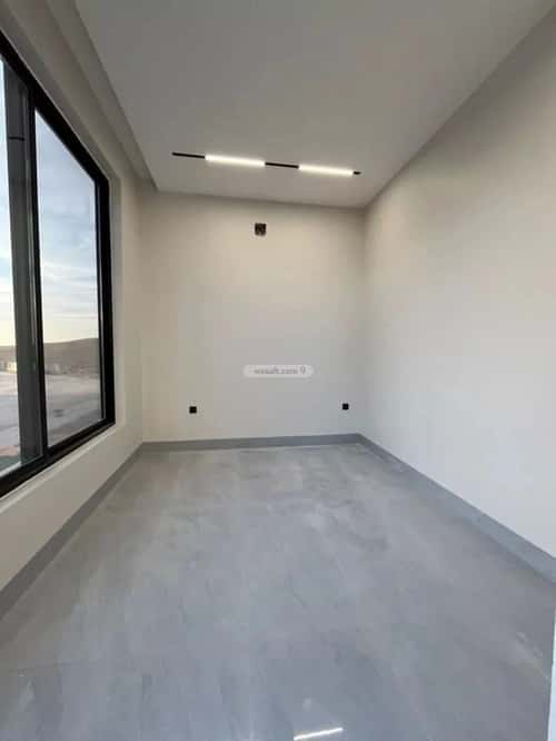 6 bedroom villa in Al Mahdiyyah