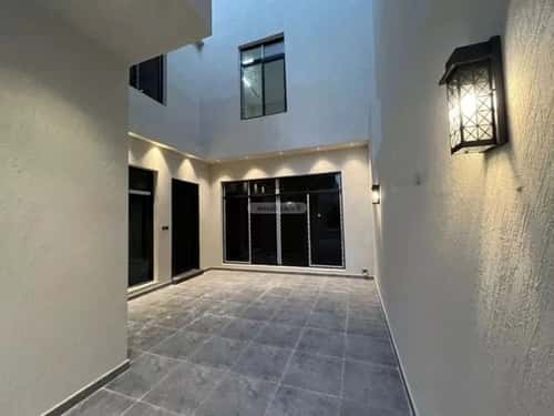5 bedroom villa in Al Mahdiyyah