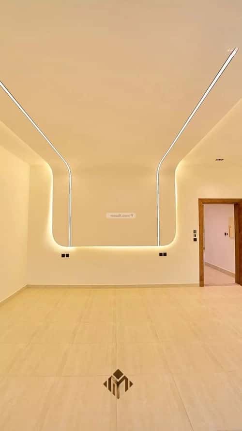 Building 450 SQM Facing East Al-Mahdiyah, West Riyadh, Riyadh