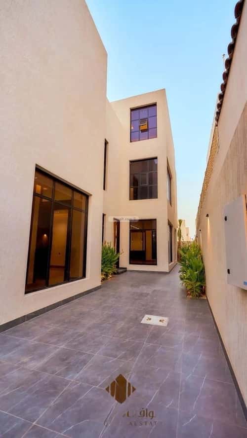 6 bedroom villa in Al Mahdiyyah
