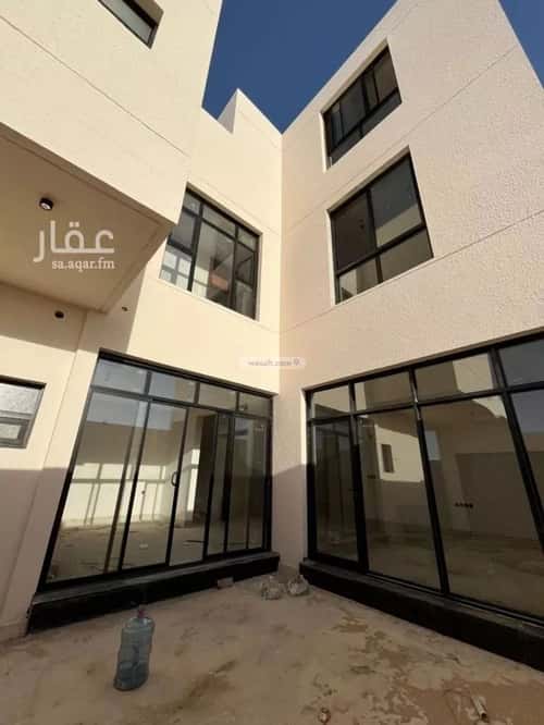 6 bedroom villa in Al Mahdiyyah
