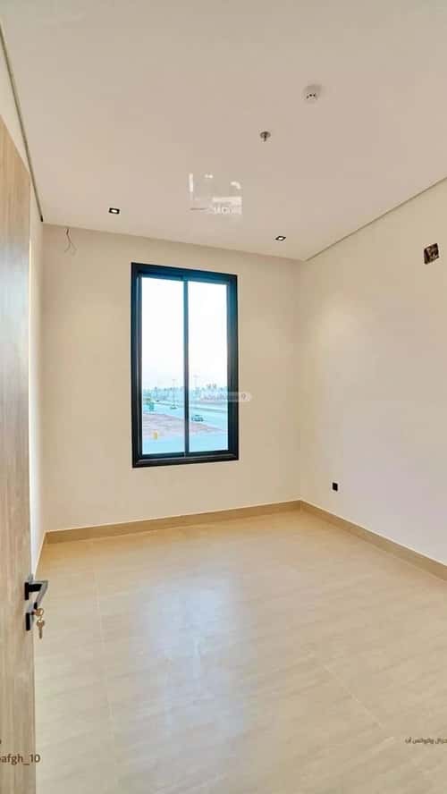 Building 899 SQM Facing North Al-Mahdiyah, West Riyadh, Riyadh