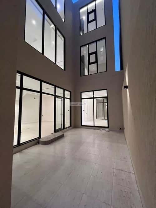 5 bedroom villa in Al Mahdiyyah