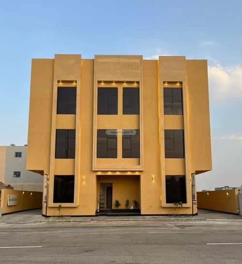 Building 450 SQM Facing East Al-Mahdiyah, West Riyadh, Riyadh