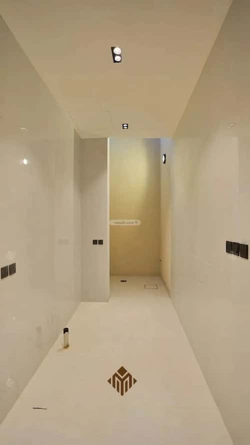 6 bedroom villa in Al Mahdiyyah