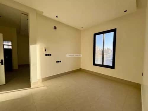 Building 450 SQM Facing East Al-Mahdiyah, West Riyadh, Riyadh