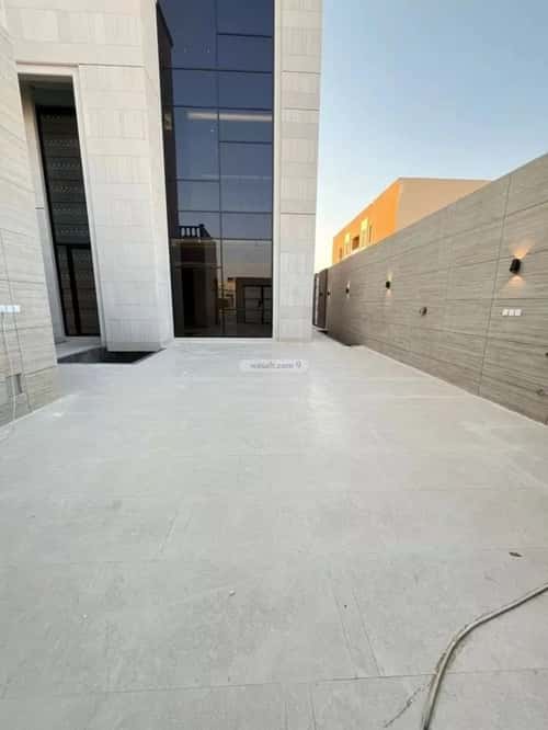 6 bedroom villa in Al Mahdiyyah